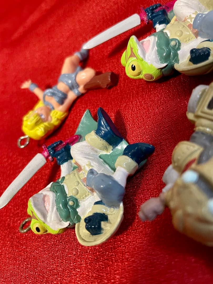 エイラ　クロノトリガー　キーホルダー　カエル　ボールキーチェーン　ロボット　平成