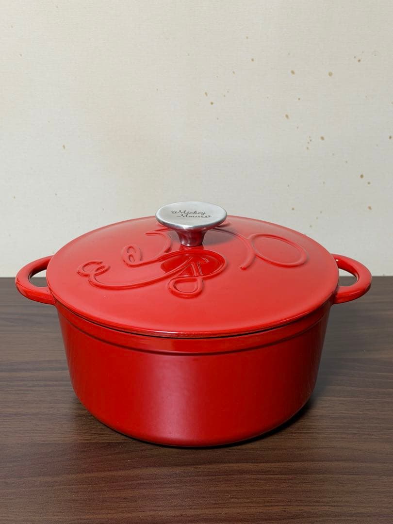 MEYER ミッキーマウス コラボ赤両手鍋(キャストアイアン)20cm