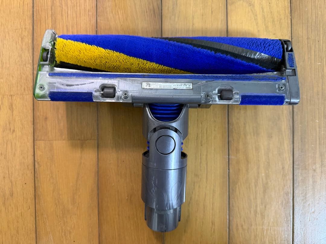 ダイソン　dyson V12 Detect 本体　スタンド付　SV20