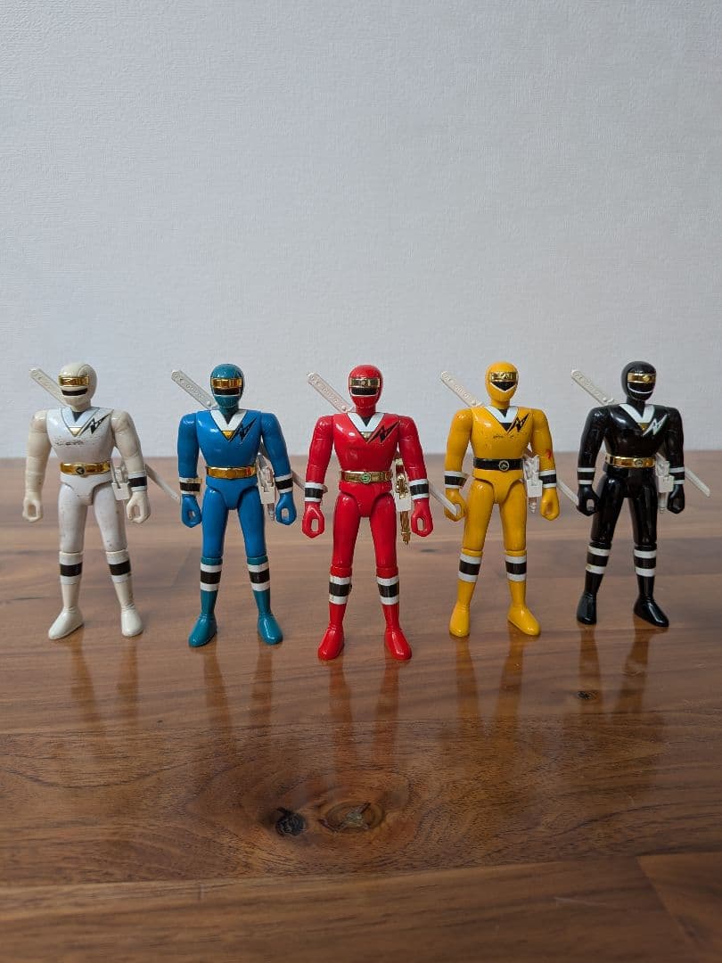 忍者戦隊カクレンジャー　超合金　フィギュア５体セット　各武器付属　希少・貴重