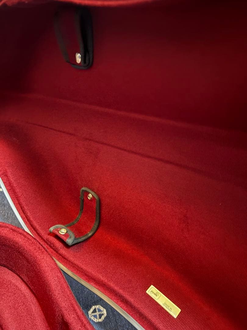 GEWA のチェロ ハードケース シルバー　美品