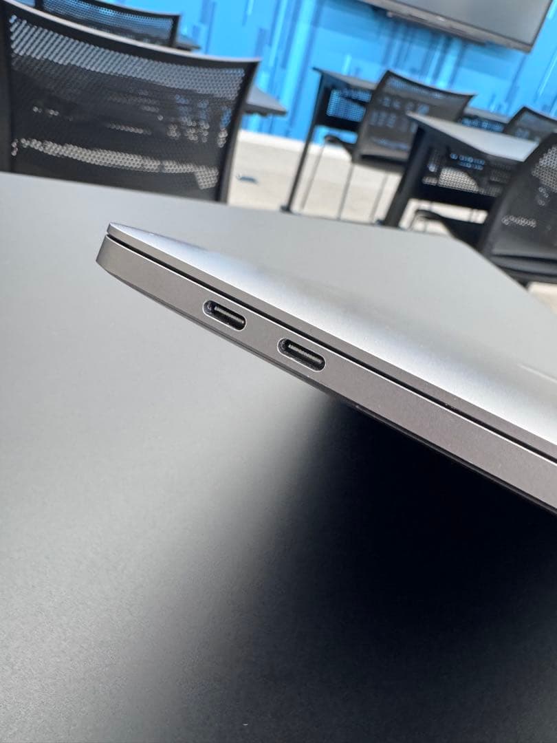 MacBook Pro 13インチ 2020,32GB,512SSD