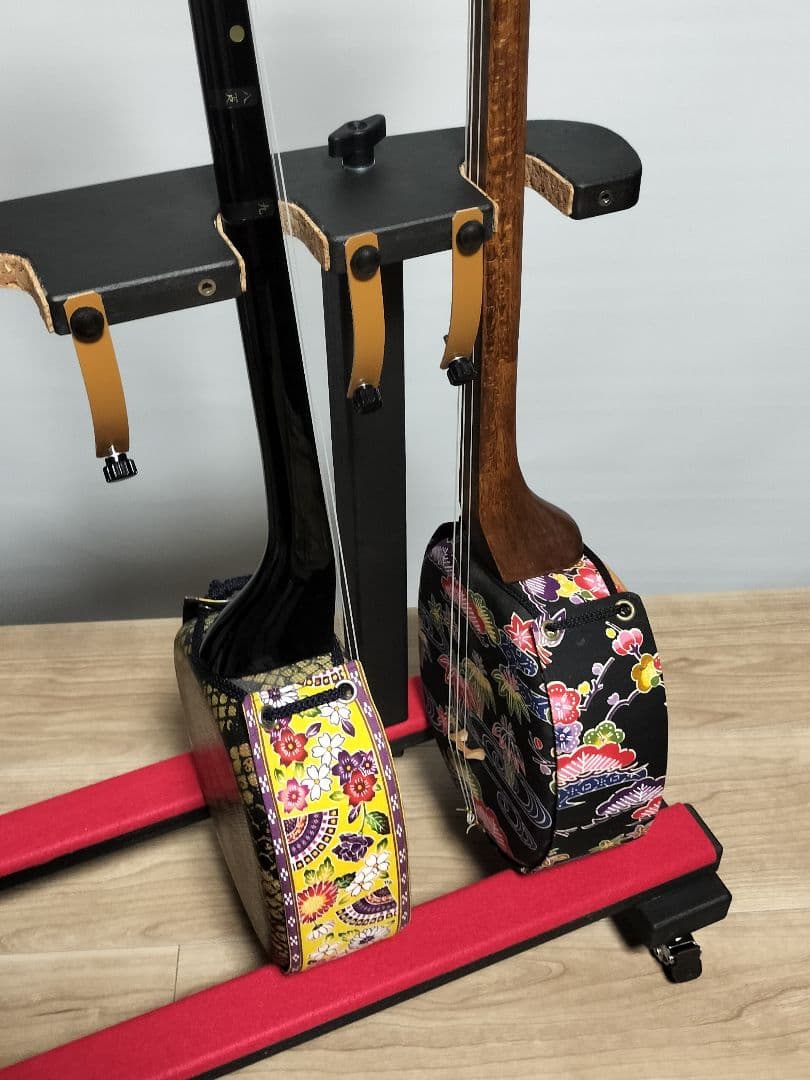 沖縄三線スタンド 5丁用（三線/ウクレレ／ギタレレ）シンプルモデル　ブラック