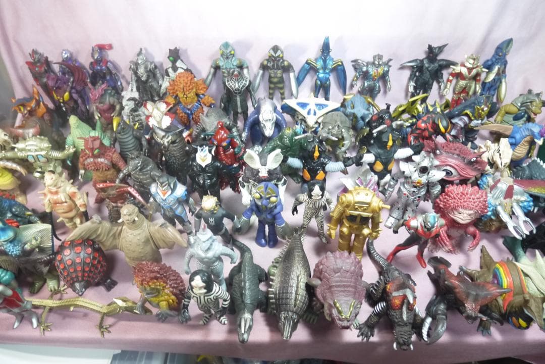 ウルトラ怪獣シリーズ　怪獣ソフビ　80体セット