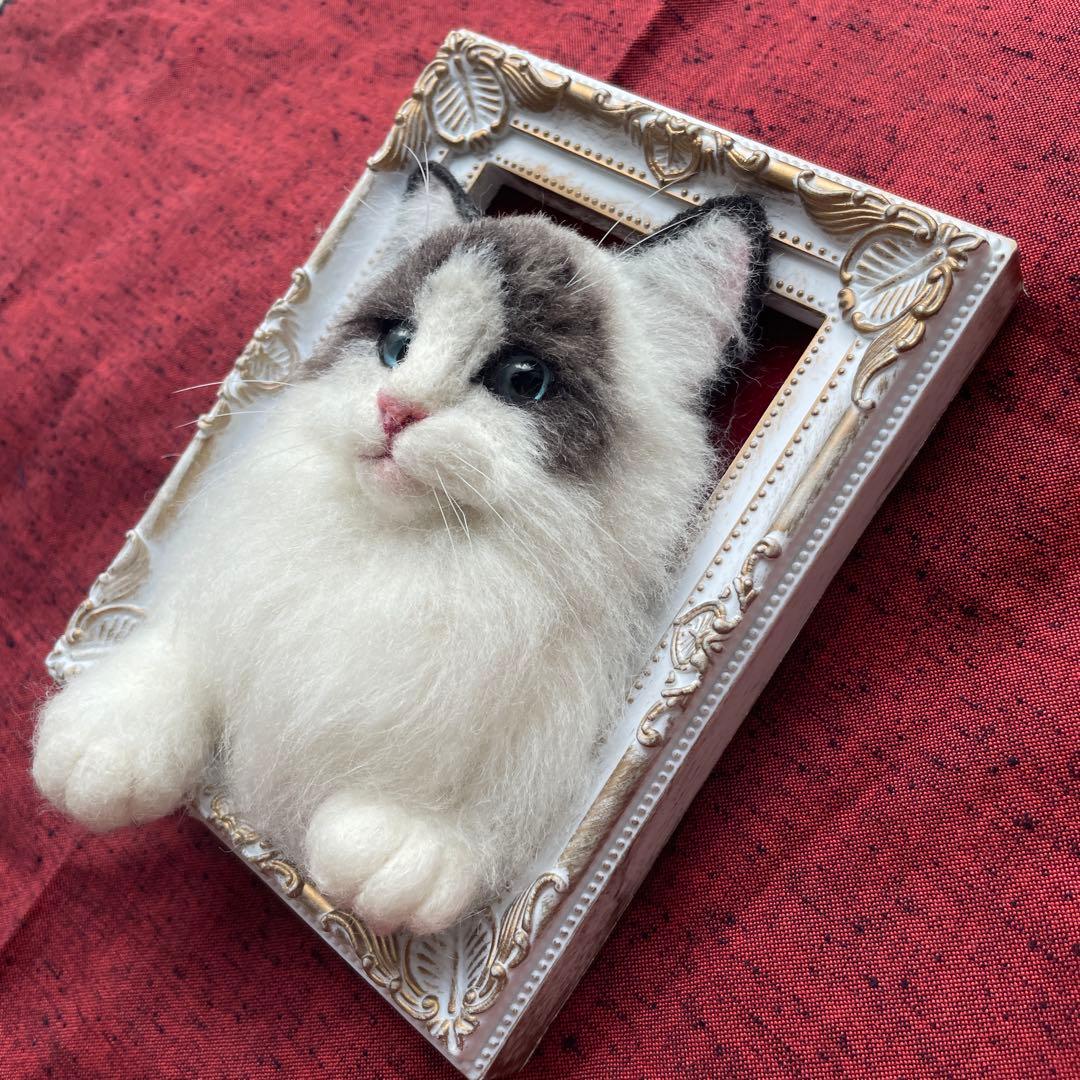 羊毛フェルト　猫　ラグドール猫ちゃんフレーム