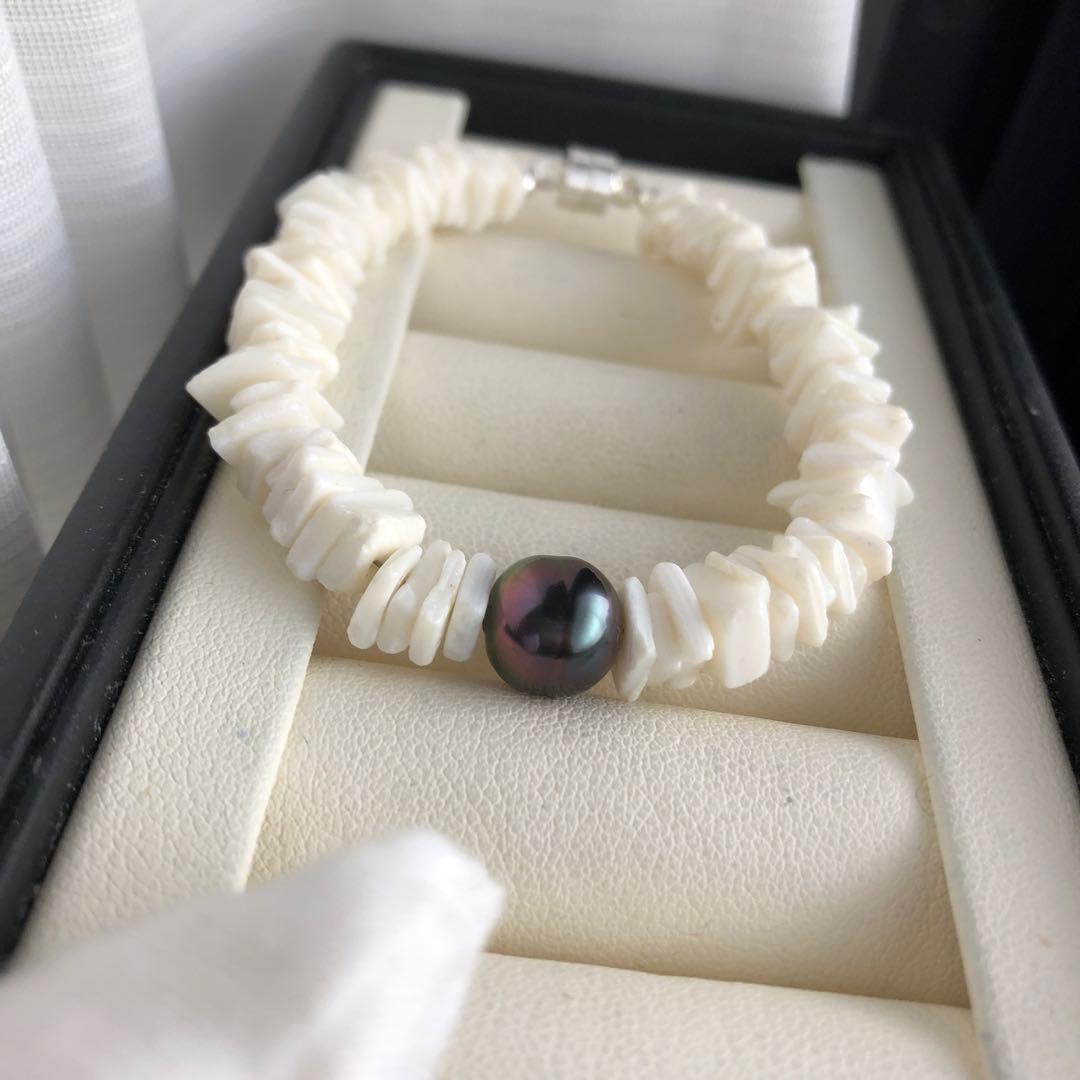 新作　黒蝶タヒチパール　白シェル手作りブレスレット