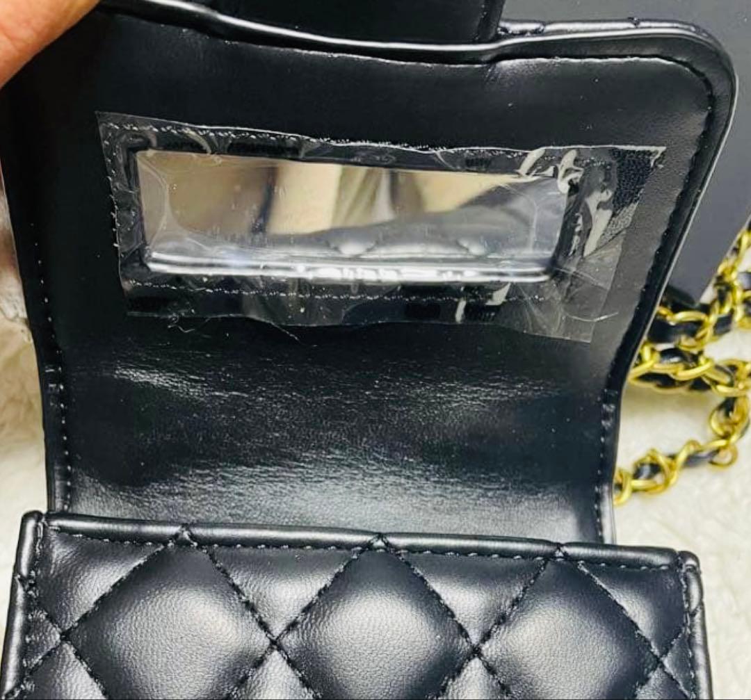 CHANELブラックキルティングショルダーバッグ ノベルティ