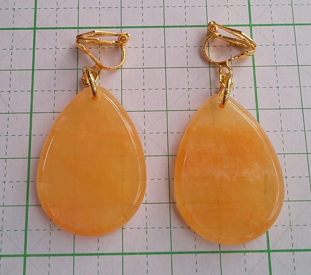 HM　イヤリング　ゴールド　オレンジ　ドロップ　みかん　枇杷　雫
