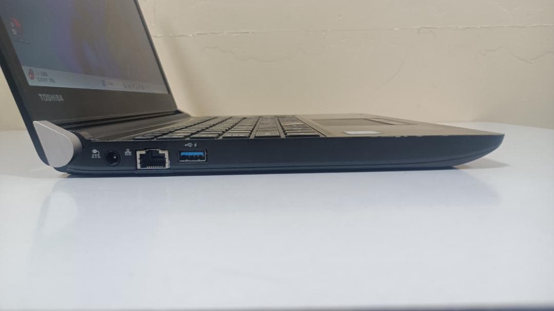 ノートパソコンTOSHIBA 第六世代Core i5 SSD256Gメモリ16G