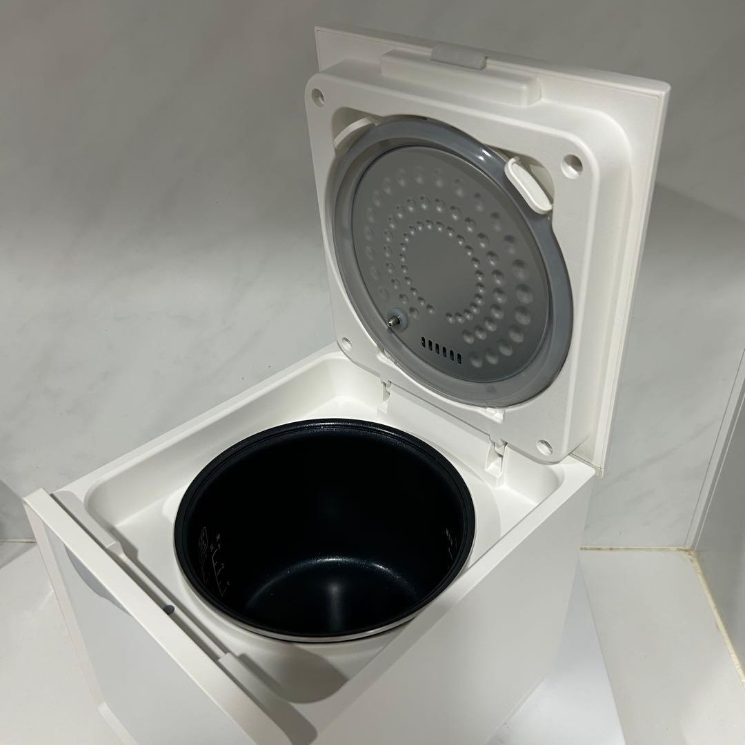 極美品 山善 マイコン炊飯ジャー 4合炊き YJS-CM072(W）おしゃれ家電