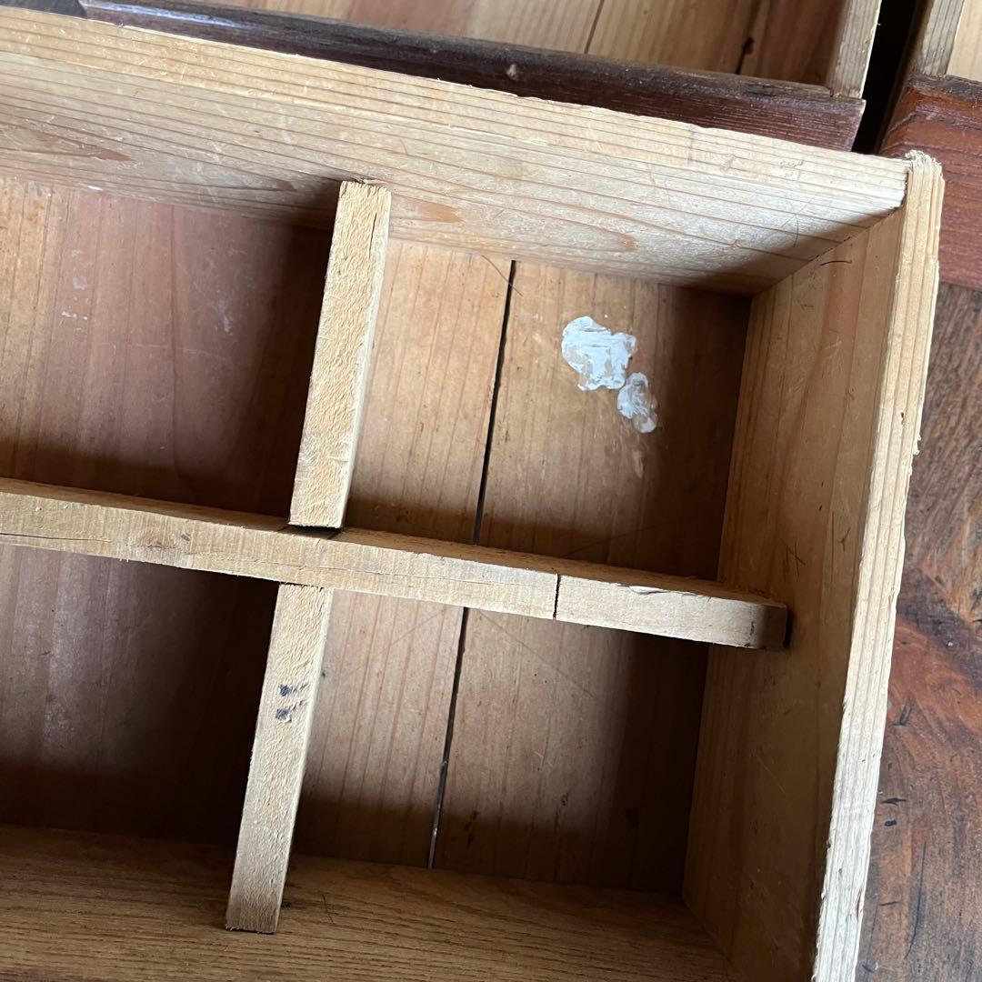 アンティーク 緑の摘みの小引き出し 3段 無垢材 昭和レトロ z656