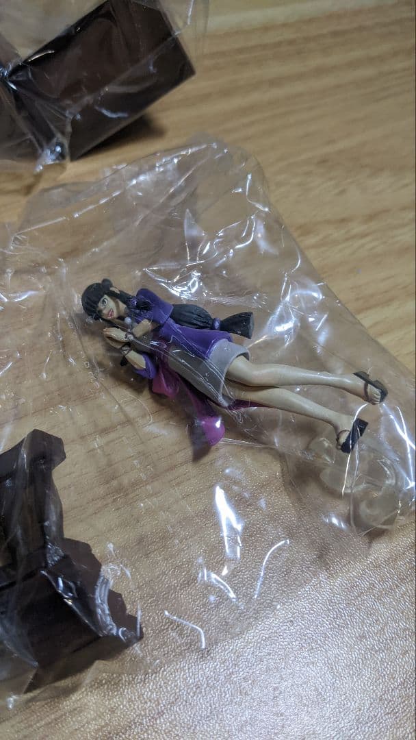 逆転裁判 法廷フィギュアコレクション 狩魔冥 綾里千尋 綾里真宵 ゴトー