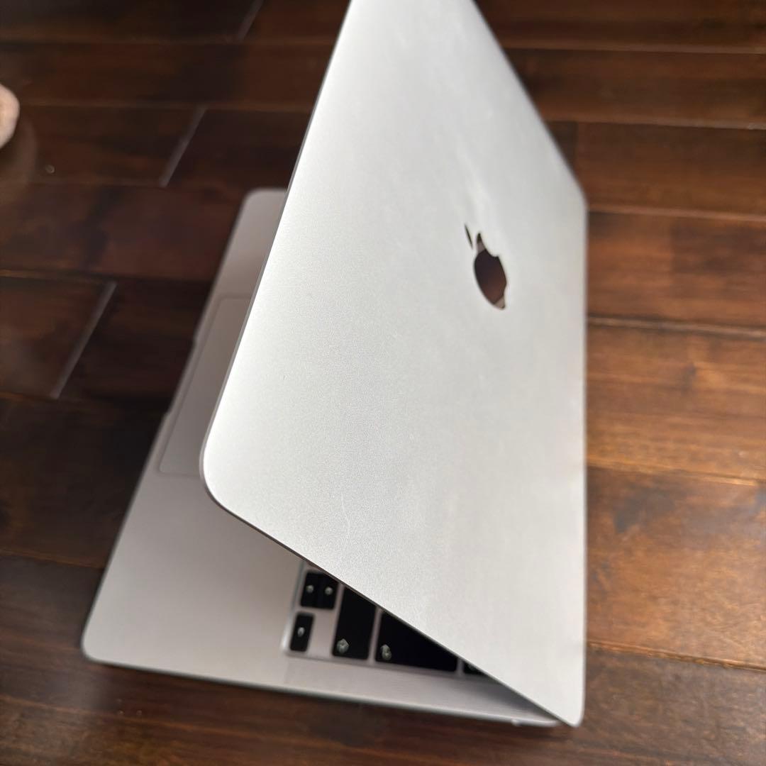 13インチ MacBook Air 2020