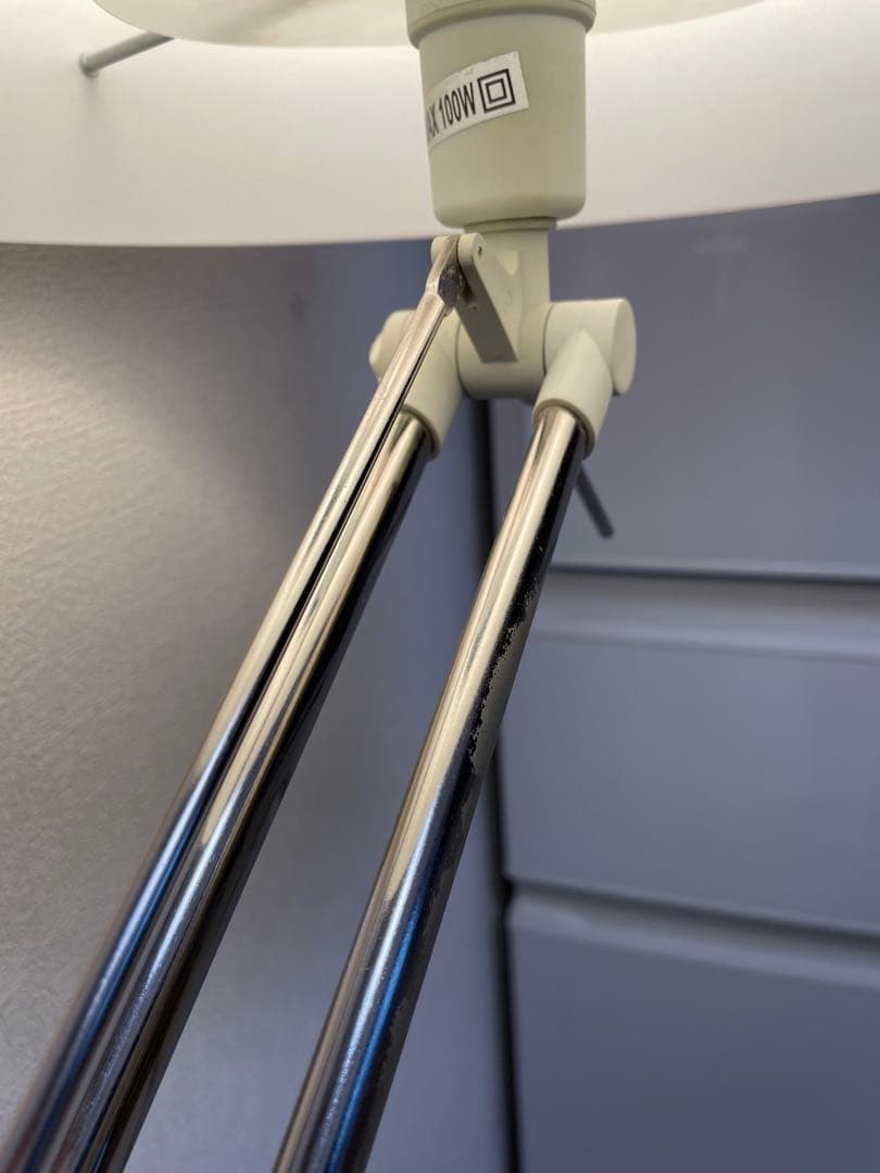 IKEA 廃盤　モダン フロアスタンド シルバー ホワイト