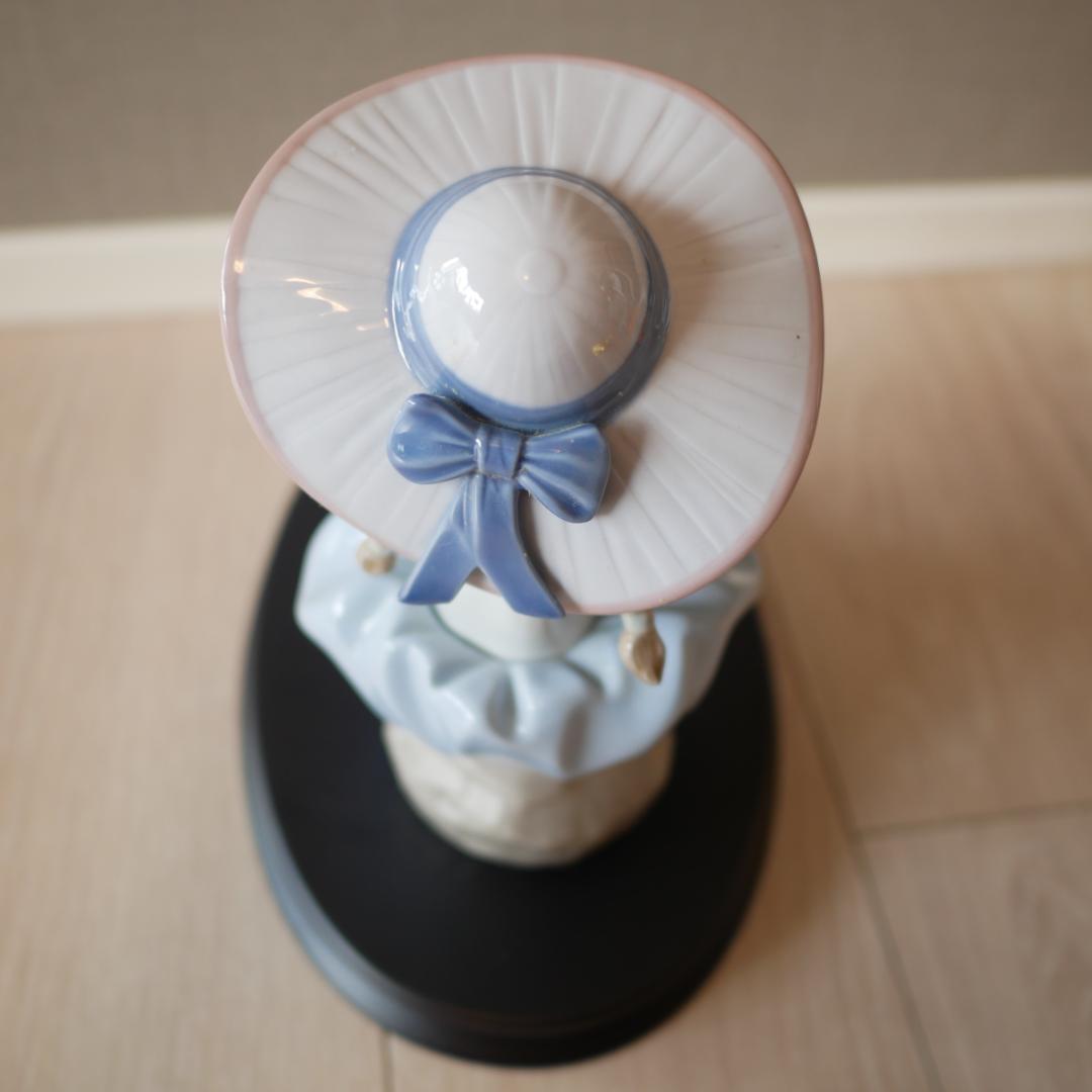 【リヤドロ・LLADRO】　花の香りにつつまれて　01005862