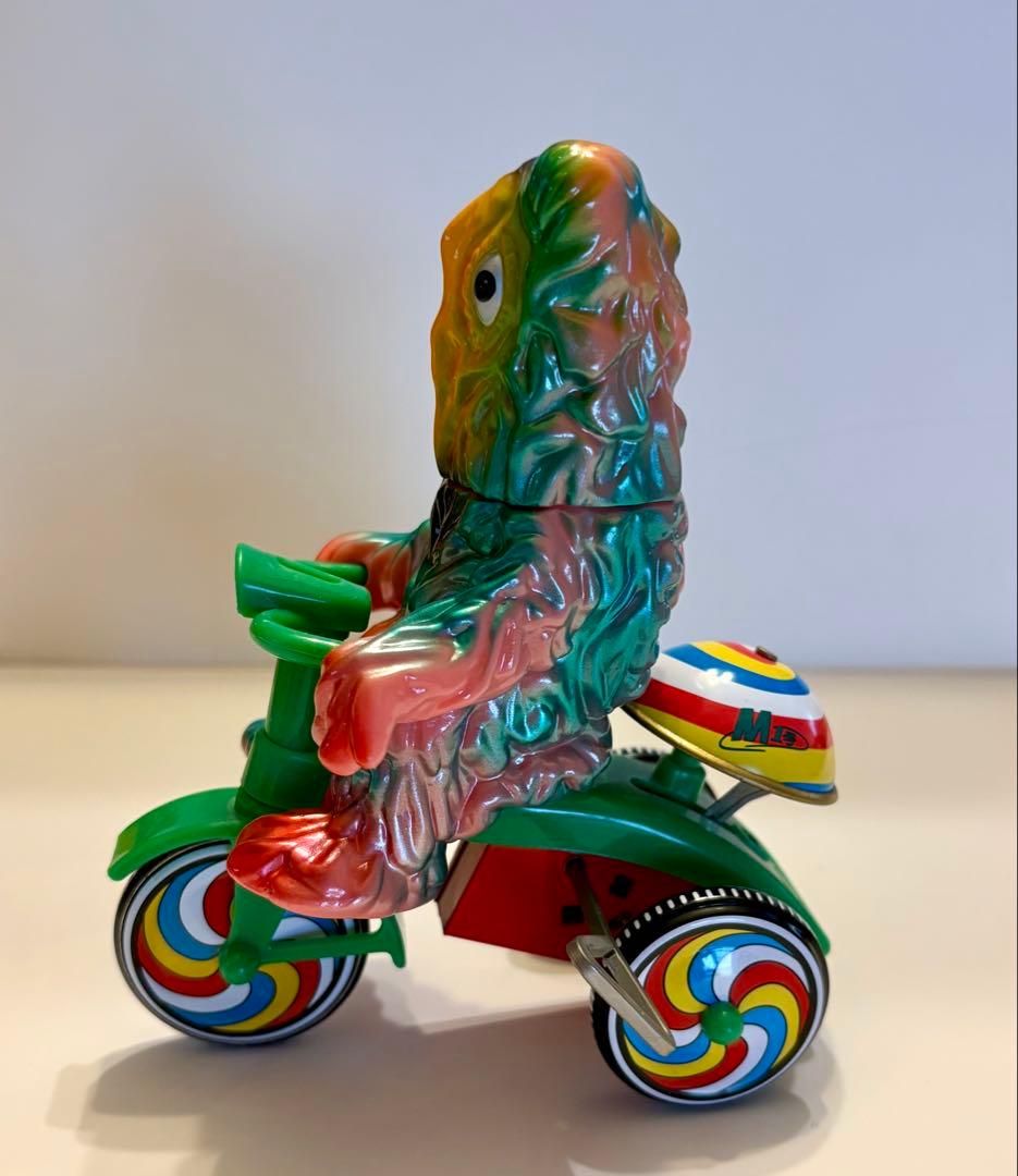 M1号 ヘドラ 三輪車 ハワイ版カラー