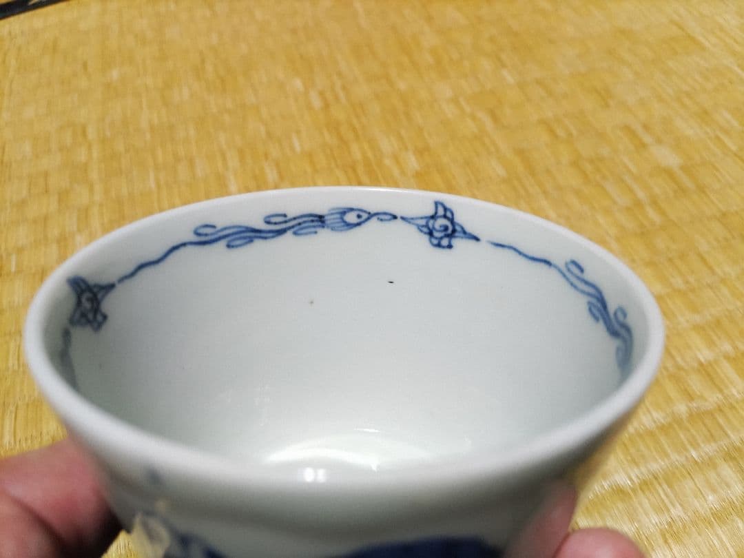 古伊万里　そば猪口　双葉葵か石蕗　と　蝶　美品！