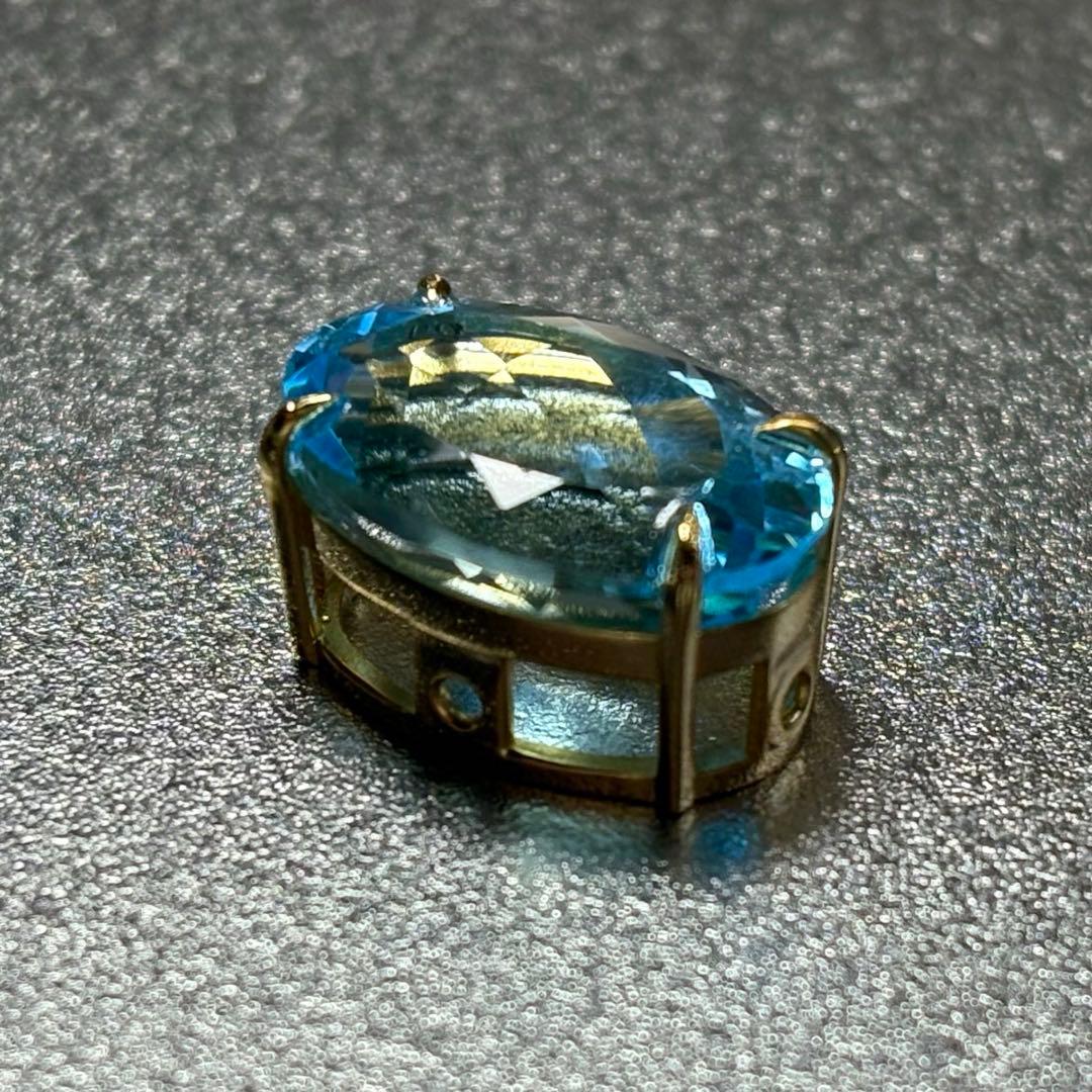 極上　宝石質ブルートパーズ　K311