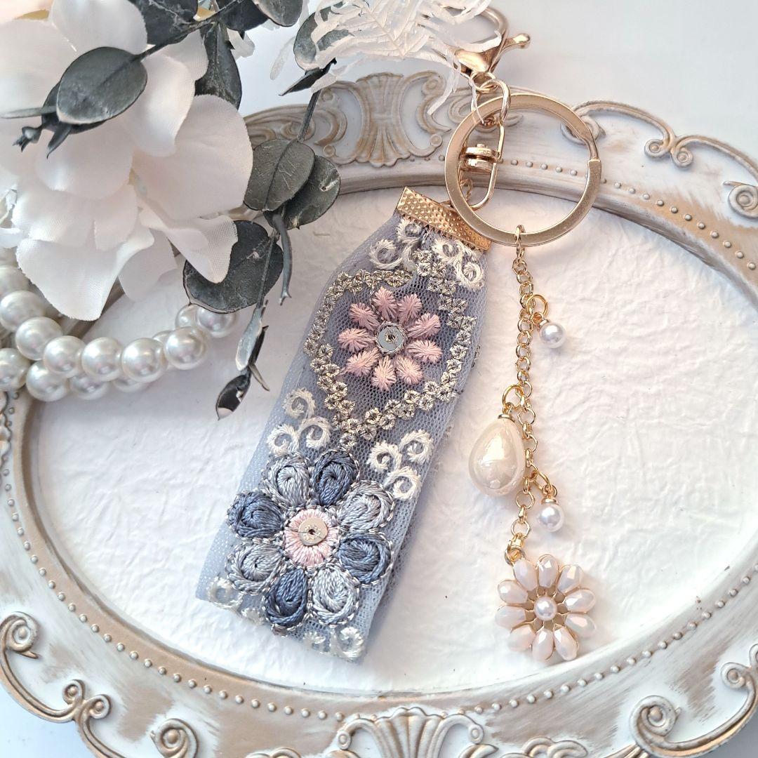 なみ様お取引中⭐3185⭐❣️大人可愛い華やかアクセ❣️オリジナル✴インド刺繍