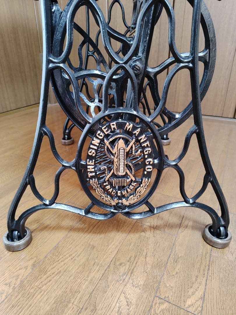 アンティークミシン　シンガー　足踏みミシン　ミシン脚　ミシン 　ハンドメイド