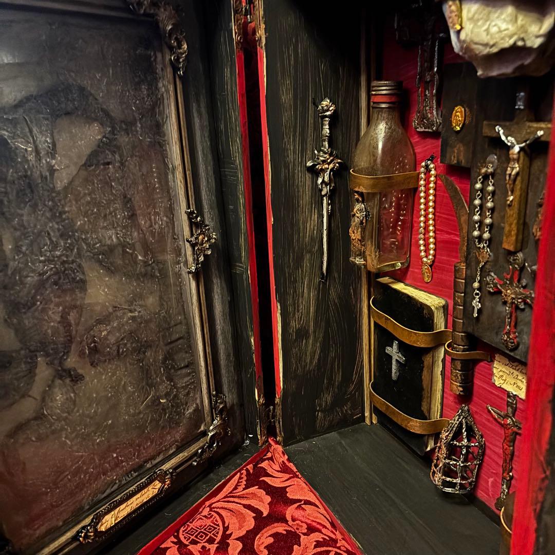 【1点限定作品 】悪魔滅殺祭壇(large)