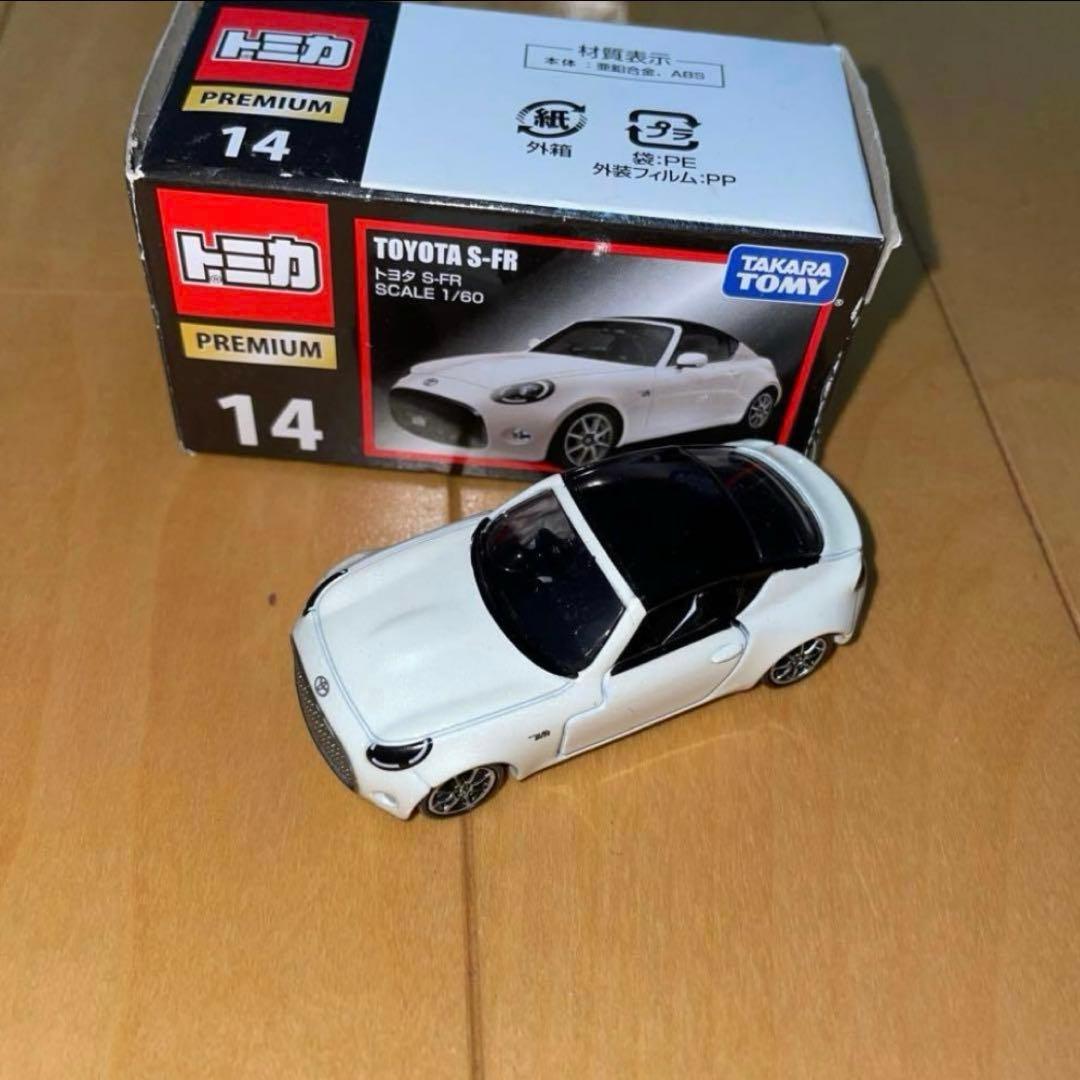 tomica premium 18台セット 廃盤あり