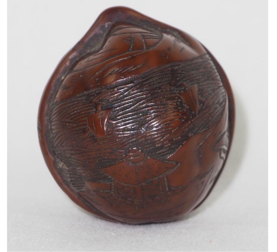 送料無料　江戸時代　山水楼閣文彫　極上品胡桃根付　高3.1ｃｍ