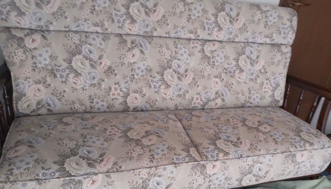 美品 karimoku 花柄ソファ　2〜3人掛け