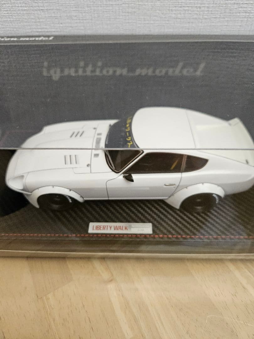 イグニッションモデル　リバティウォーク　フェアレディZ　1/18