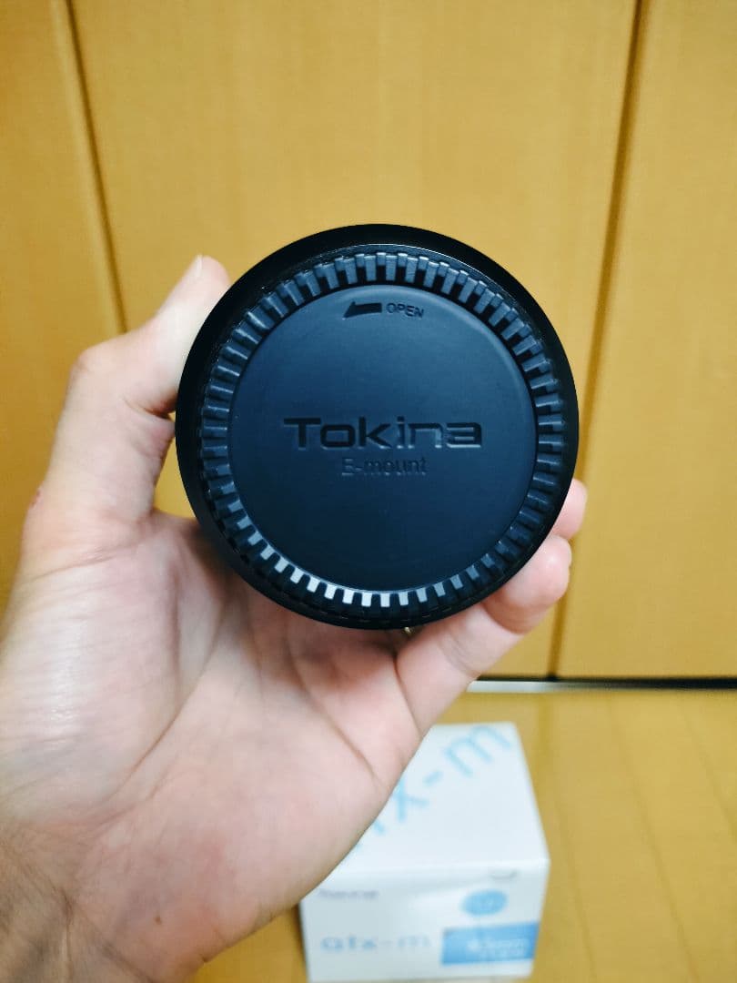 Tokina atx-m 85mm F1.8 FE レンズ