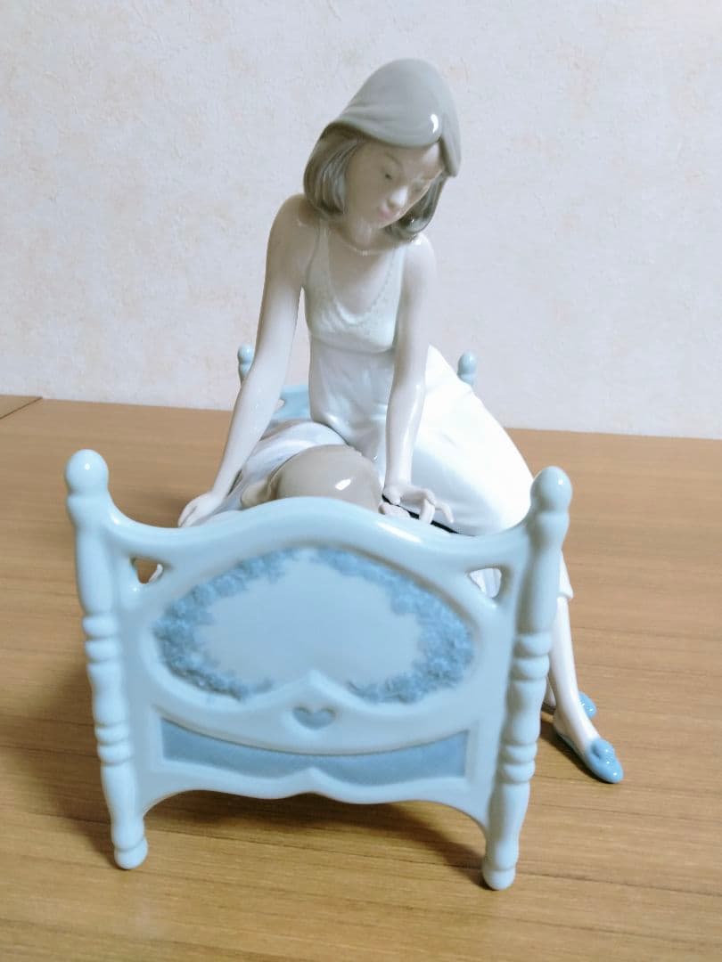 美品 貴重 リヤドロ 「スリープ タイト」