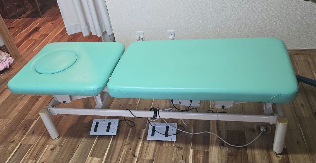 高田エステ電動昇降ベット エステベッド マッサージベッド