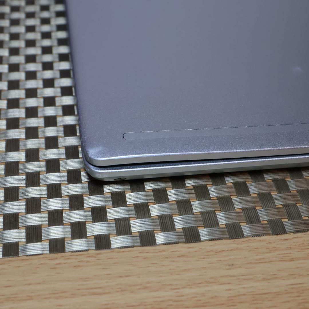 小型！Win11公式対応8世代i3/メ8G/高速SSD/無線/カメラ/TypeC