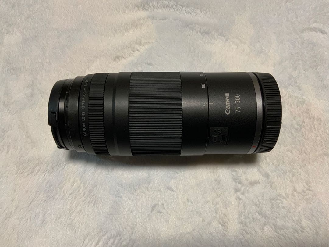 5月30日発売　Canon RF 75-300 F4-5.6 ズームレンズ