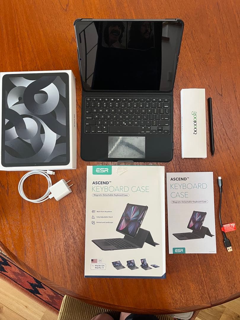 256GB iPad Air（第5世代）スペースグレー + キーボード+ ペン