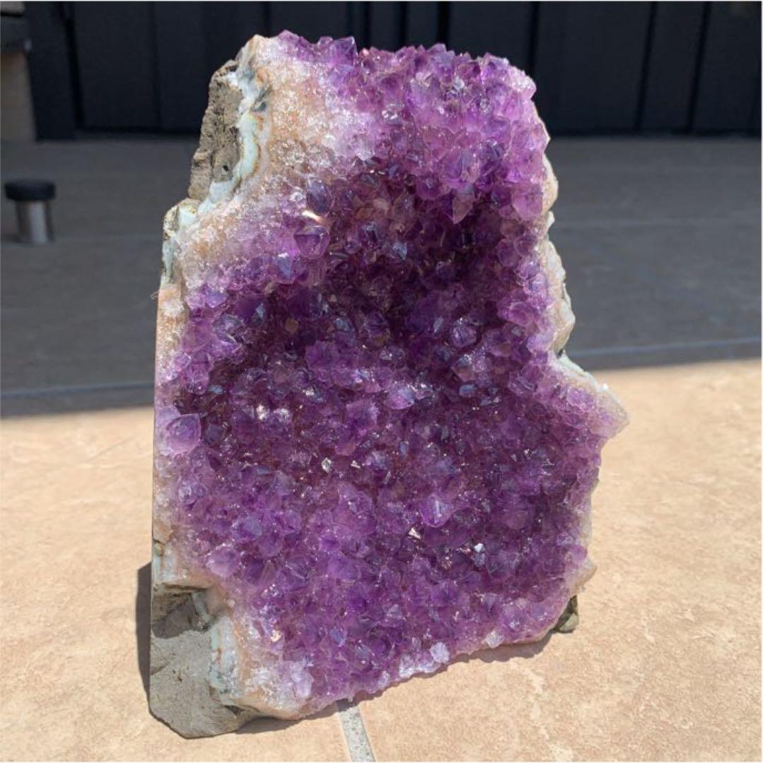 【♒高貴・大きめ天然石♒】濃厚紫色 ウルグアイ産 高品質アメジスト 天然石