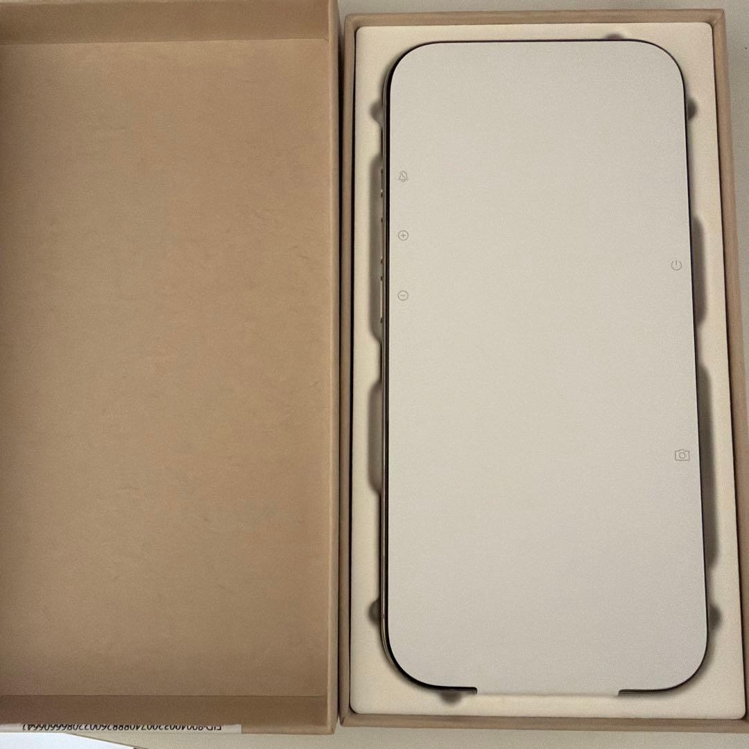 iPhone16pro 新品　256GB