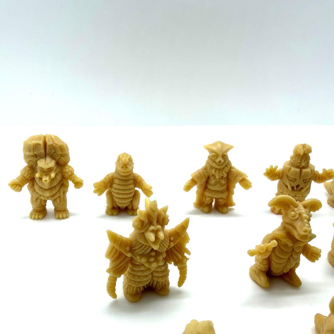 激レア　希少　アンティッQ ポピー　円谷　26体