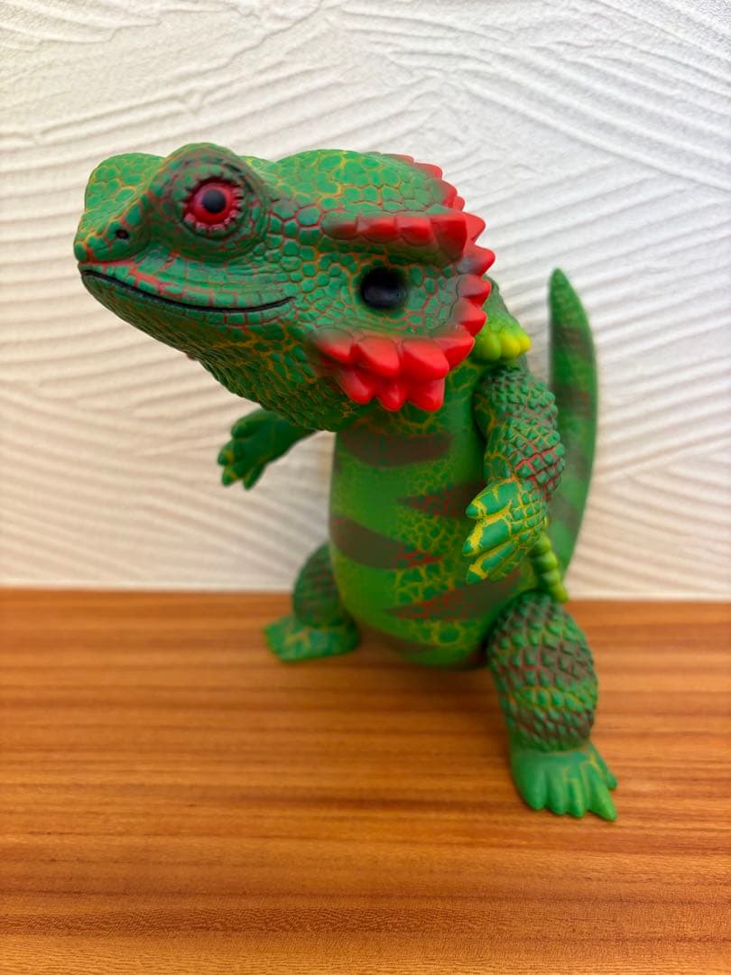 フトアゴン グリーンカメレオン FUTOAGON ペインターネット ソフビ