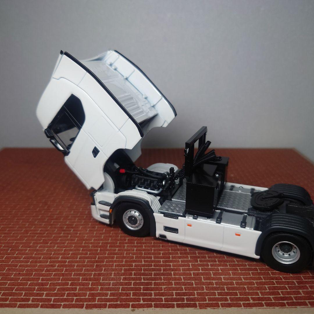 SCANIA 16輪トレーラー 自動あゆみ付(1/50) WSI トラック