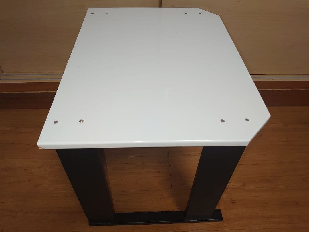 【累積225台目】１台用パチスロ実機の置き台・シンプルスタンド★白色＋黒色②