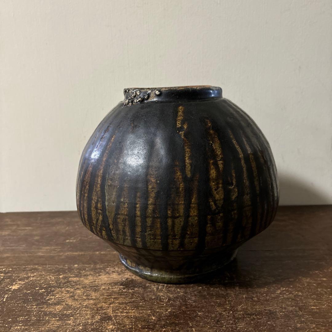 黒高麗壷　信楽　伊賀焼　古道具　古備前　李朝　骨董　花入　花器　古美術　古美術