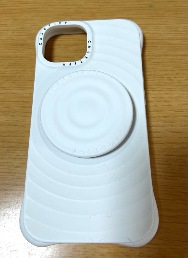 CASETIFY ウェーブシリコンケース　iPhone15 ホワイト