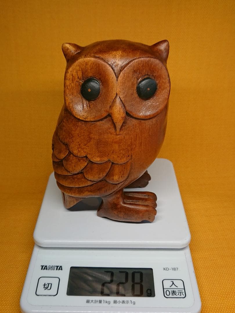 フクロウ　梟　木彫　オブジェ　置物　インテリア　工芸品　美術品　A3196