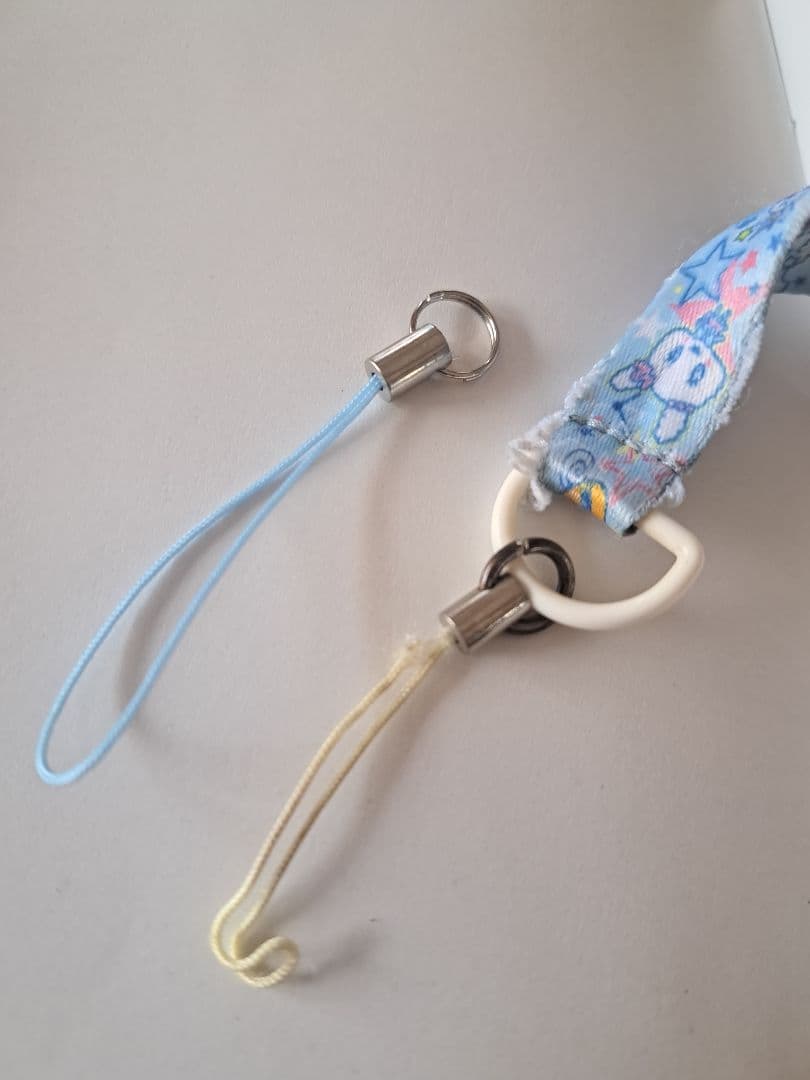 バンダイ たまごっちみーつ マジカルみーつver. パープル　ストラップ付き