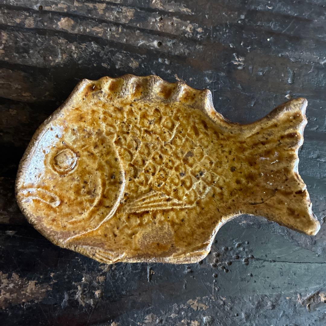 骨董　古相馬　相馬焼　古陶　飴釉薬　鉄釉　錆釉　裏布目　鯛型　豆皿　小皿　2客