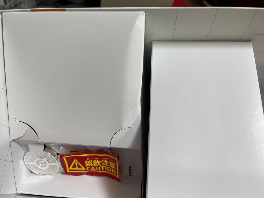 ポケモンGOプラス カスタマイズステッカー付き　anker バッテリー付き