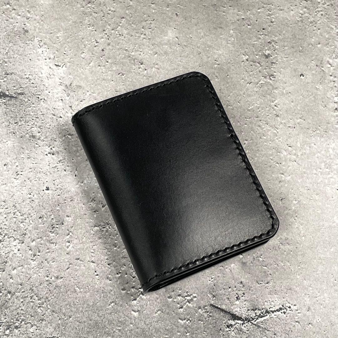 二つ折りカードケース　イタリアンレザー　ミニ財布　コンパクト　ブラック　真鍮