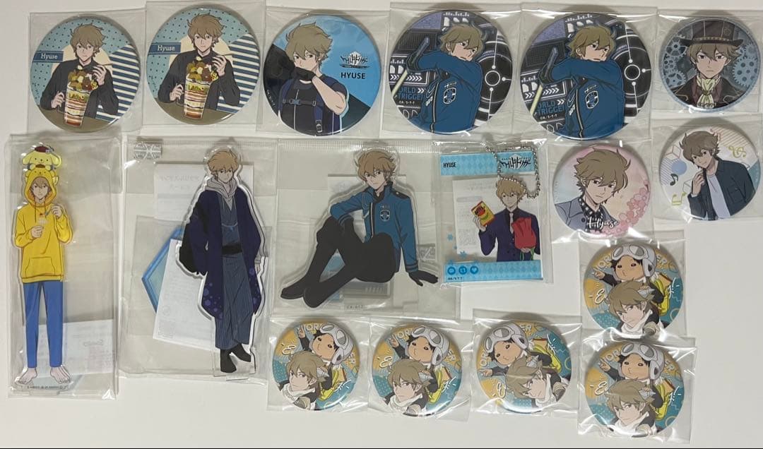 ワールドトリガー ヒュース アクリルスタンド 缶バッジ