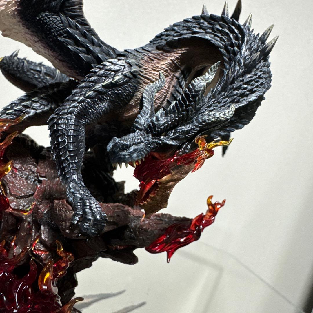 モンハン　ミラボレアス　フィギュア
